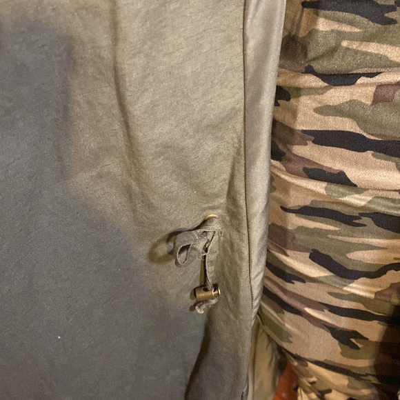 Long over size vest - Picture 2 of 6